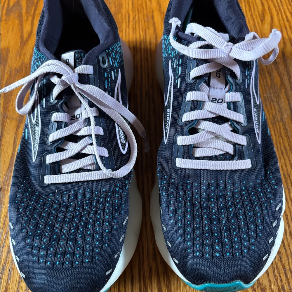 Brooks Women's Sneakers - Navy and Teal